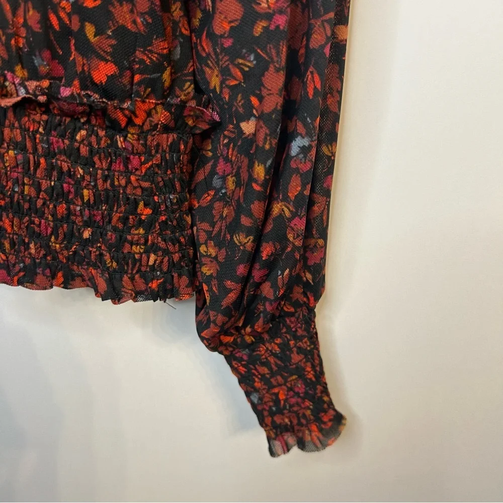 Evereve Koda Mesh Blouse, Size Small, Black Floral V-Neck Top - Picture 6 of 9